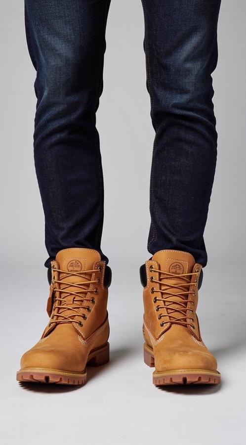 AI preview: the same feet in yellow Timberland 6-inch boots